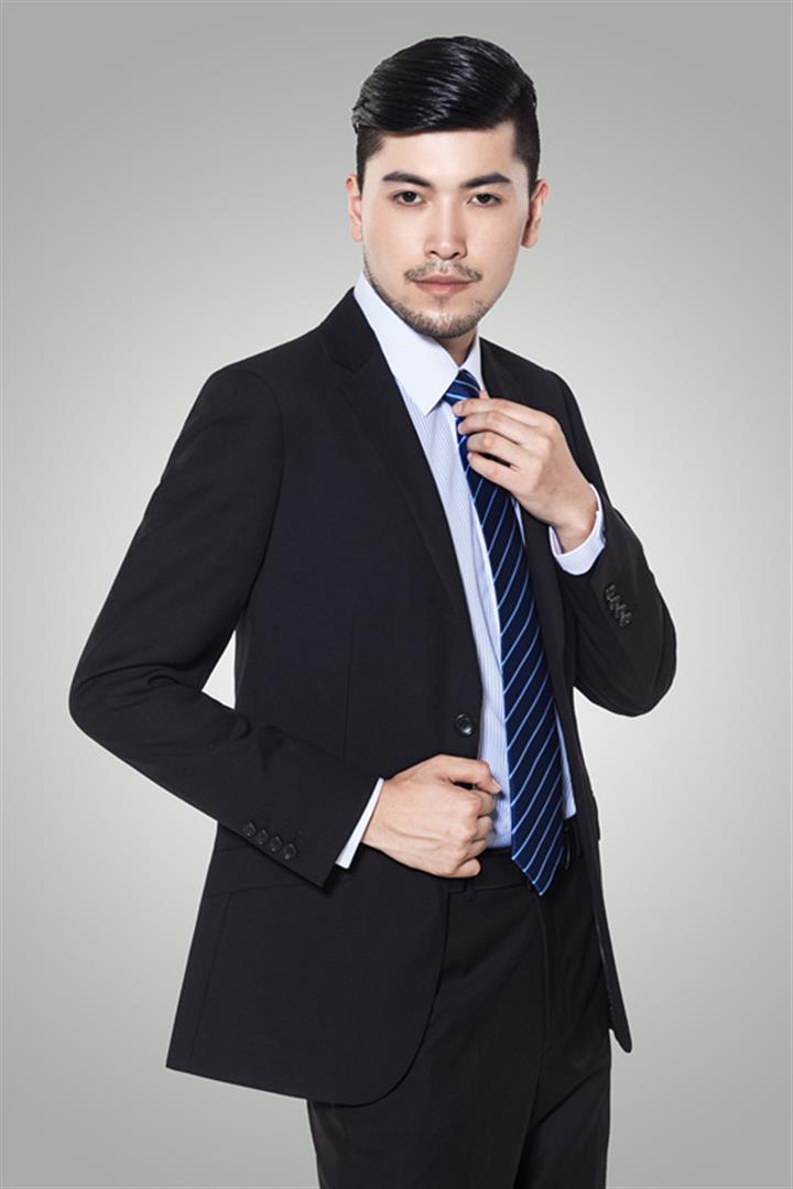 何乔友 动态图形设计负责人